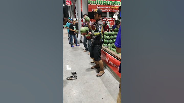 Making light of a heavy task at Talaad Thai #แตงโม #watermelons #experience #skill #ตลาดไท