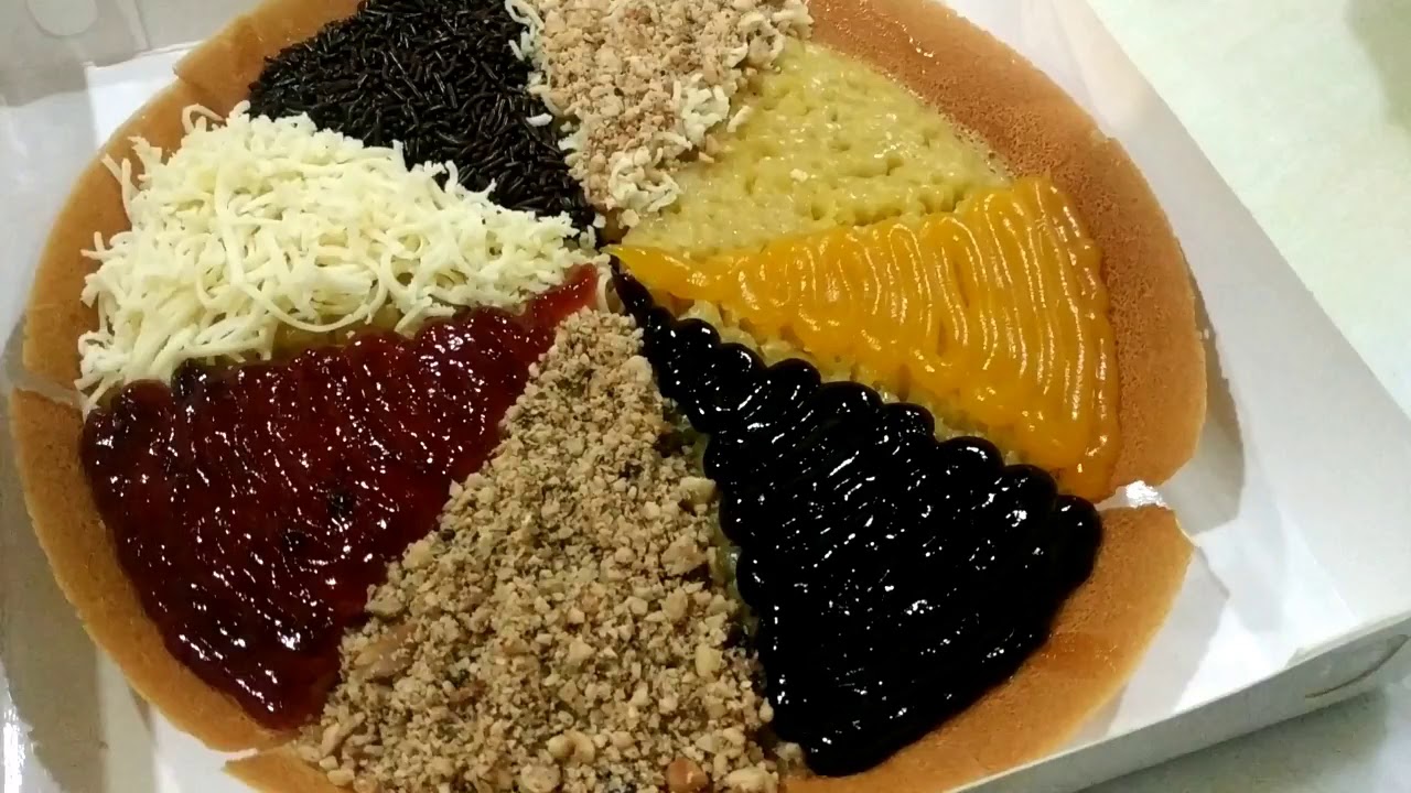 MARTABAK PIZZA PUNYA JURAGAN ADA 8 TOPING AJIB | MARTABAK DJOERAGAN JAKARTA STREET FOOD