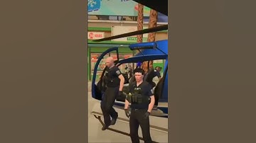 pulling up to a robbery GTA V #gtav #fivem #darrellfn #youtubedarrell #darrellstreams