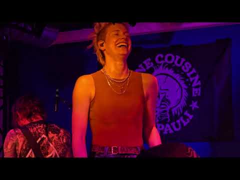 DEINE COUSINE - SCHEIß AUF IRONIE (Live in Kassel, Privatkonzert - Radio Bob Studios 28.02.2025)