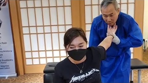 Chris Leong Treatment Scoliosis Neck, Shoulder and Lower Problems😱