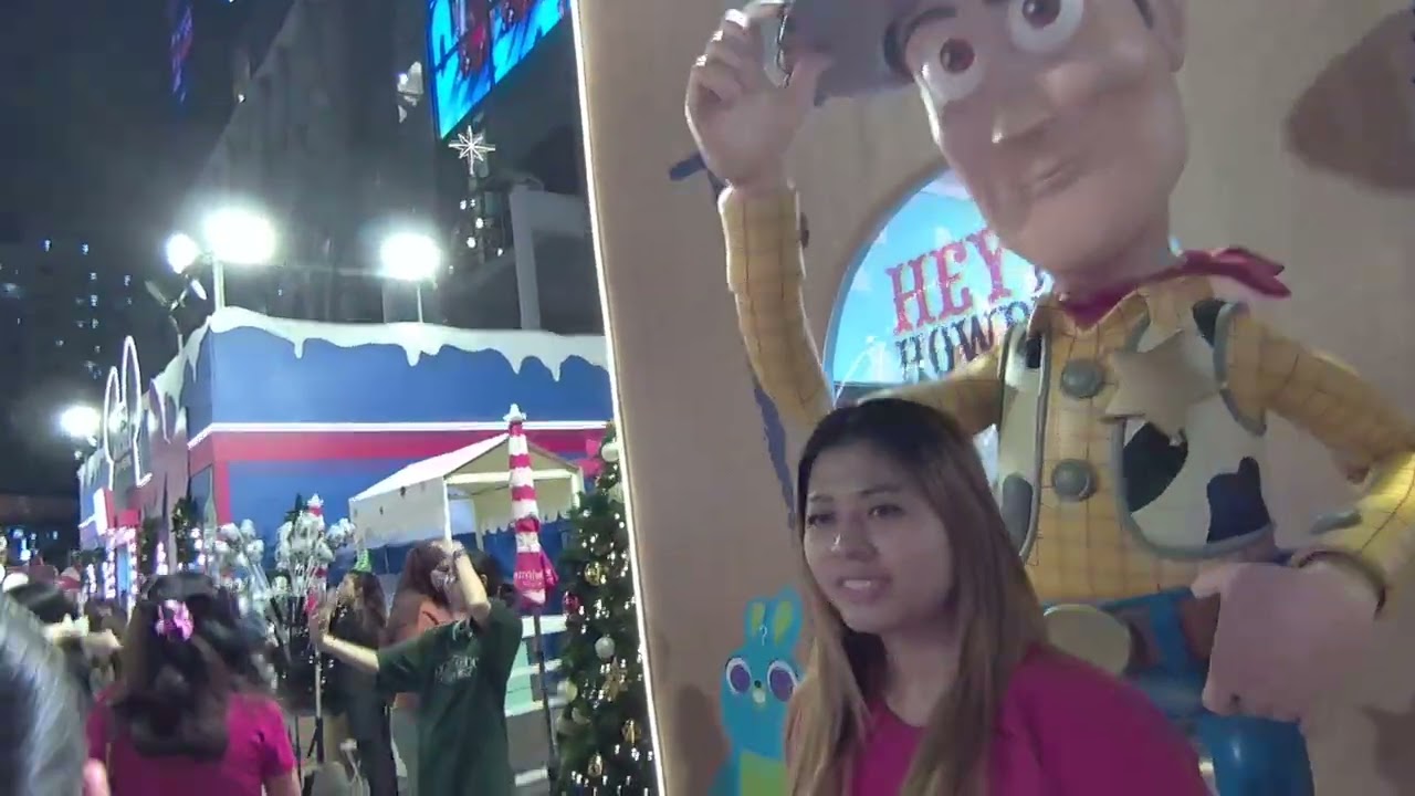 Natale 2025 al Central World di Bangkok 