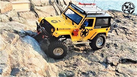 RC Car MST CFX Jeep Rubicon Rocks on the Seashore 2