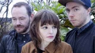 Video thumbnail of "CHVRCHES - Dead Air (Live)"