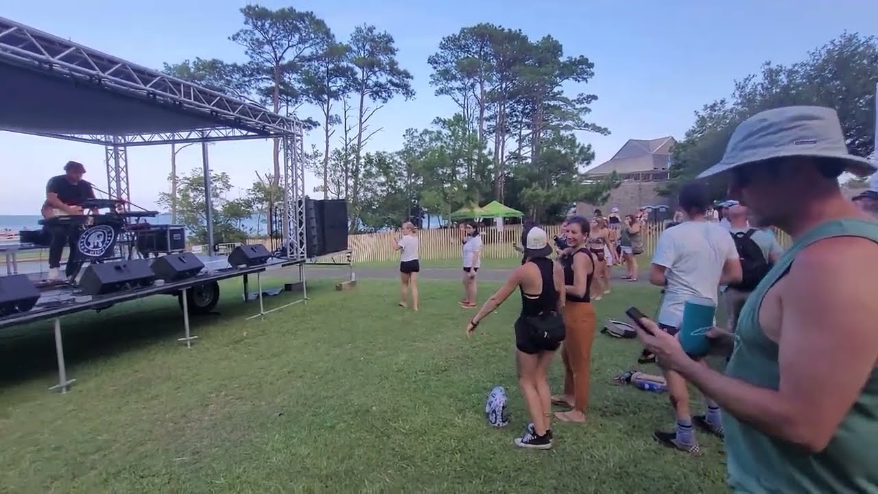 Cultivated Mind "Dealer man" ft. Lost Soul Society (live) Festival Park (07/21/2022) 