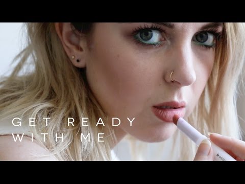 FACE + MAKEUP // A GET READY PRODUCTION feat. Glossier Phase 2 Set | chelsea wears