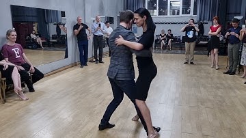 Tango Vals: Elastic embrace, changing direction of the turn | Mikhail Tchudin - Elvira Kashkarova