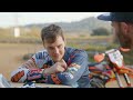 Can Jonny Walker Change A Motorbike Tyre Faster Than Rob Warner?