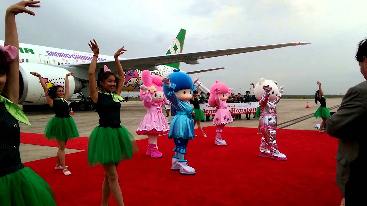 EVA Air HELLO KITTY Performance, Inaugural Flight