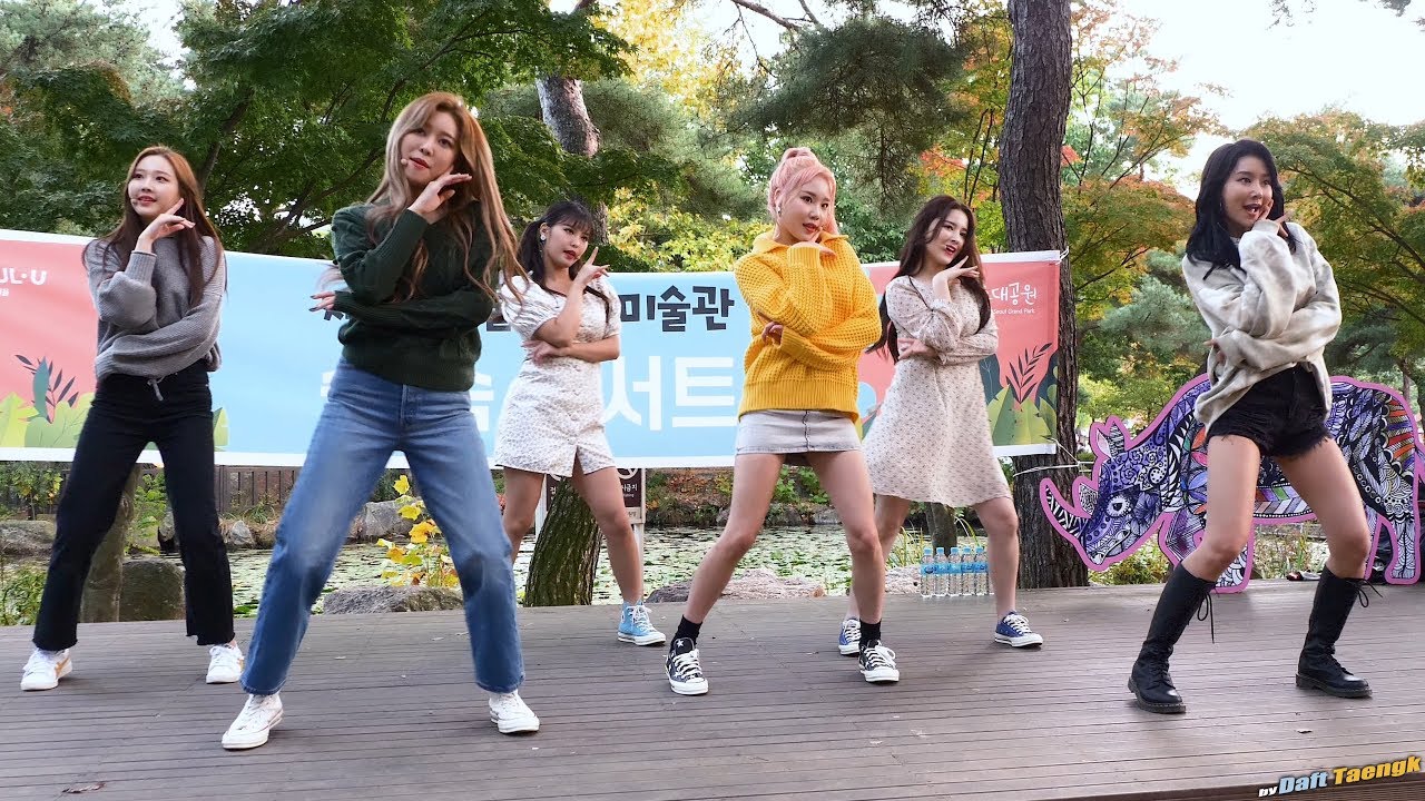 191019 모모랜드 MOMOLAND '배앰 BAAM' 4K 60P 직캠 @서울대공원동물원 버스킹 by DaftTaengk