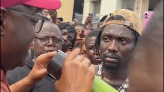 VeryDarkMan Leads Protest in Oyo State over Abducted School Children 