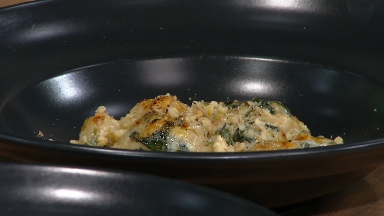 Ψητά νιόκι με καρίκι, σπανάκι και καρύδια | Ανδρέας Λαγός