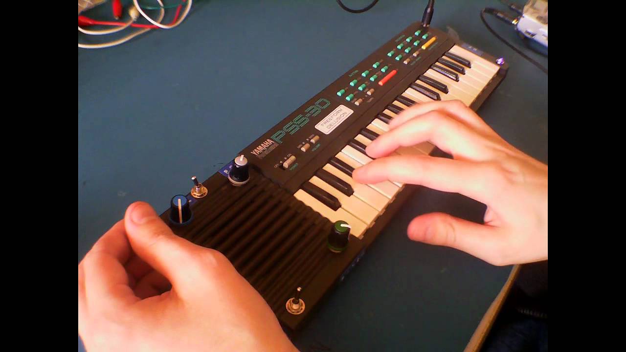 Circuit Bent Yamaha PSS-30 Keyboard by freeform delusion - YouTube