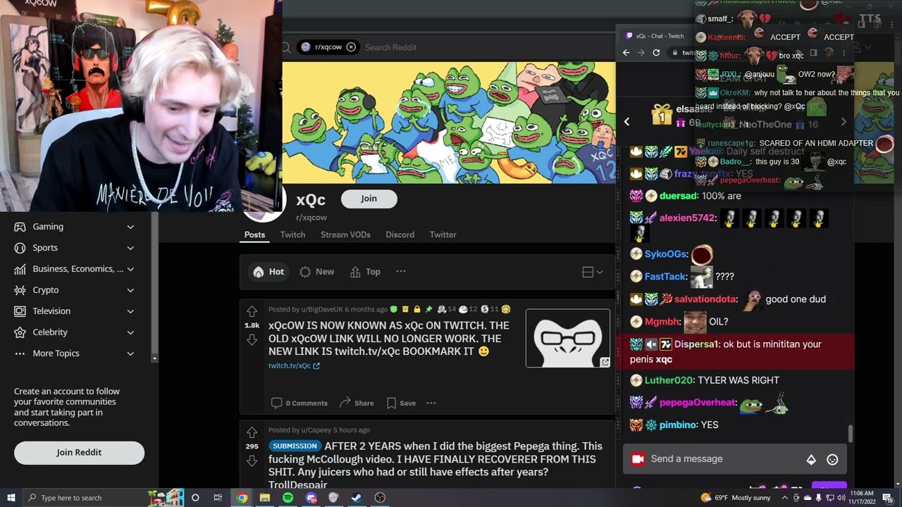 xQc admits he's an idiot for giving his phone to Adept