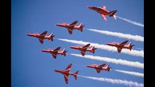 The UK Today - Queen&#39;s 70th Jubilee RAF Flypast In London - Red Arrows Among 70 Aircraft Flypast