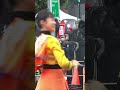木花百花 敬禮 舉手投足都是焦點 自信美 すべてのジェスチャーは焦点、自信、美しさです 總統府提供