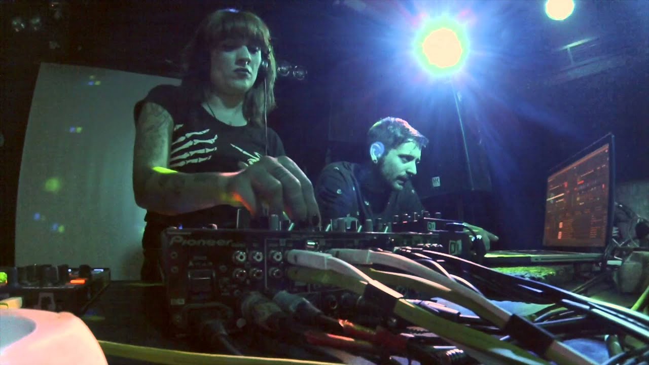 javi-always-b2b-hana-strong-once-sala-becool-24-12-2015-youtube