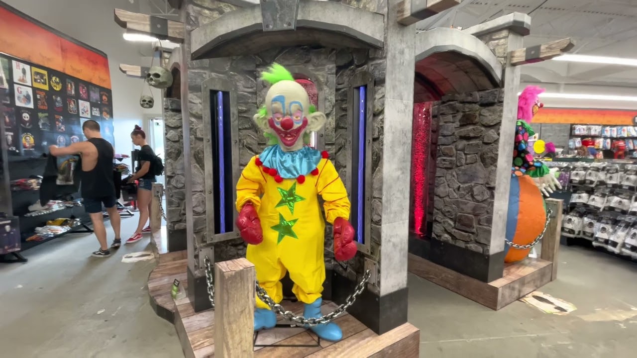 Spirit Halloween Store Vancouver Washington 2022 YouTube Spirit Halloween Store Vancouver Washington 2022 YouTube