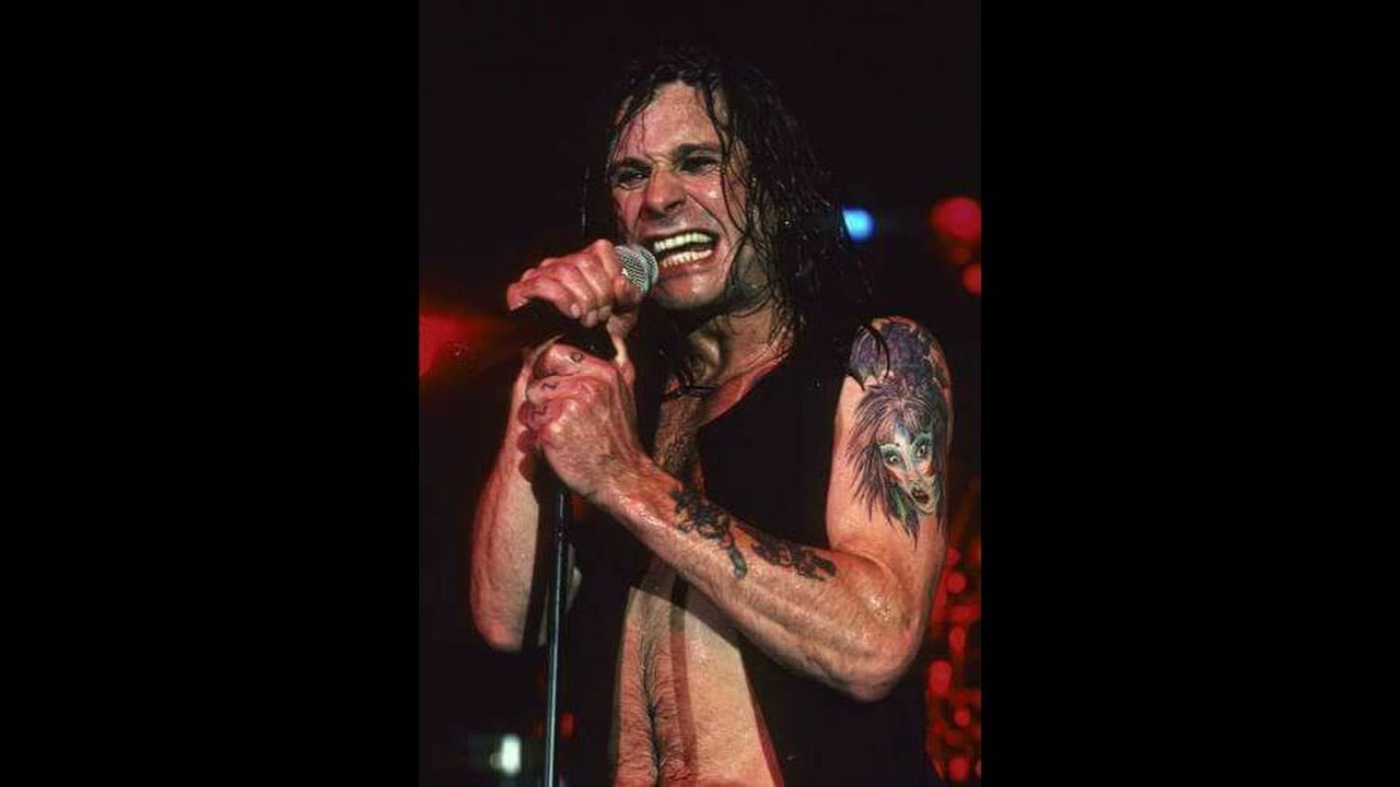 ozzy osbourne tocou em qual banda
