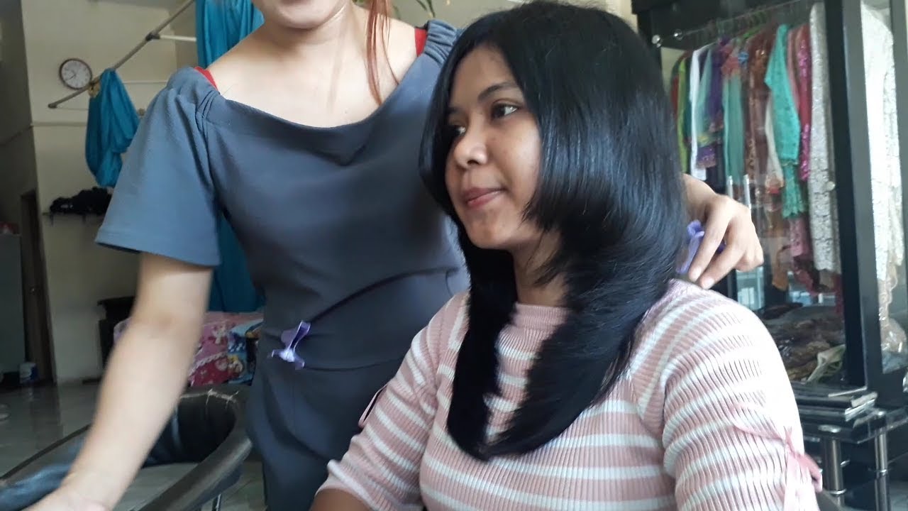 Contoh Model Rambut  Panjang  Segi Layer  Terbaru KataUcap