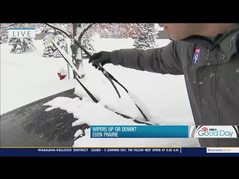 Should you leave windshield wipers up for snow/ice?