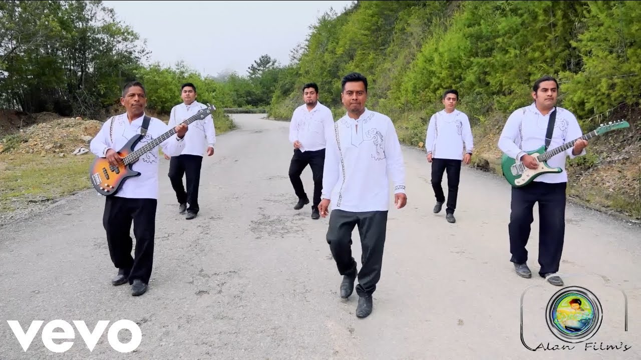 GRUPO ESPLENDOR DE HUAYAPAM★ Pensando en Ti (Video Clip) 2020 ✔