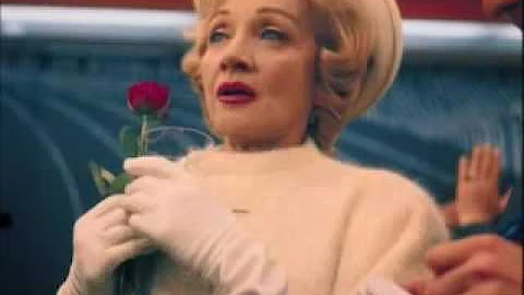 Marlene Dietrich: Goddess in White
