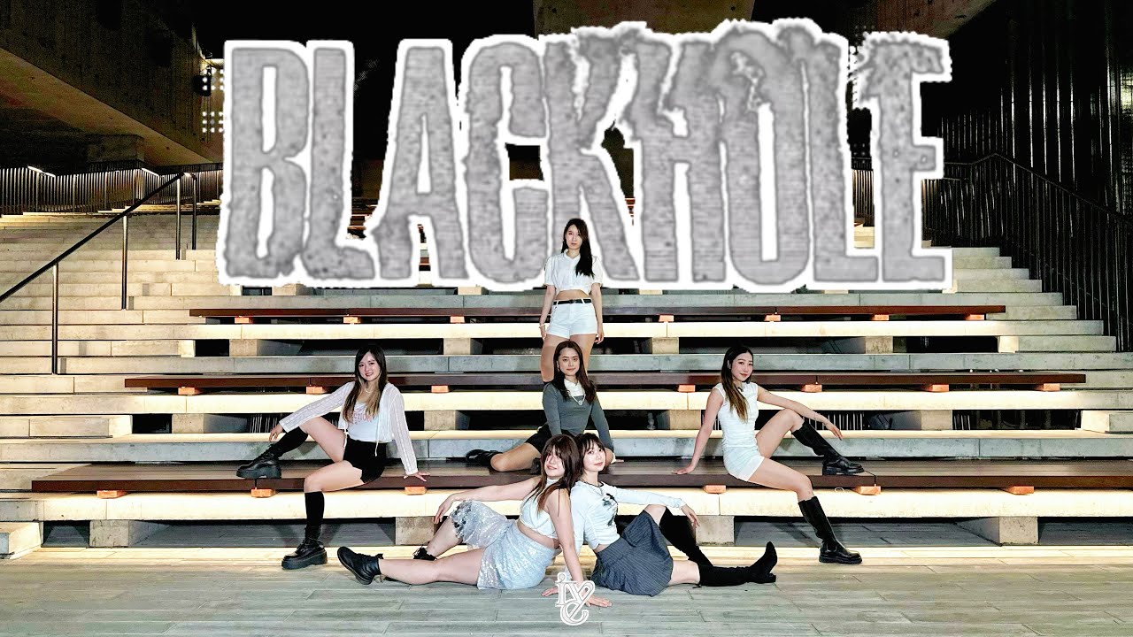 Loveholics 1集 - In the Air(韓国盤) インポート KPOP] BLACKHOLE | IVE 아이브 | DANCE COVER | BREAKTHROUGH | HONG
