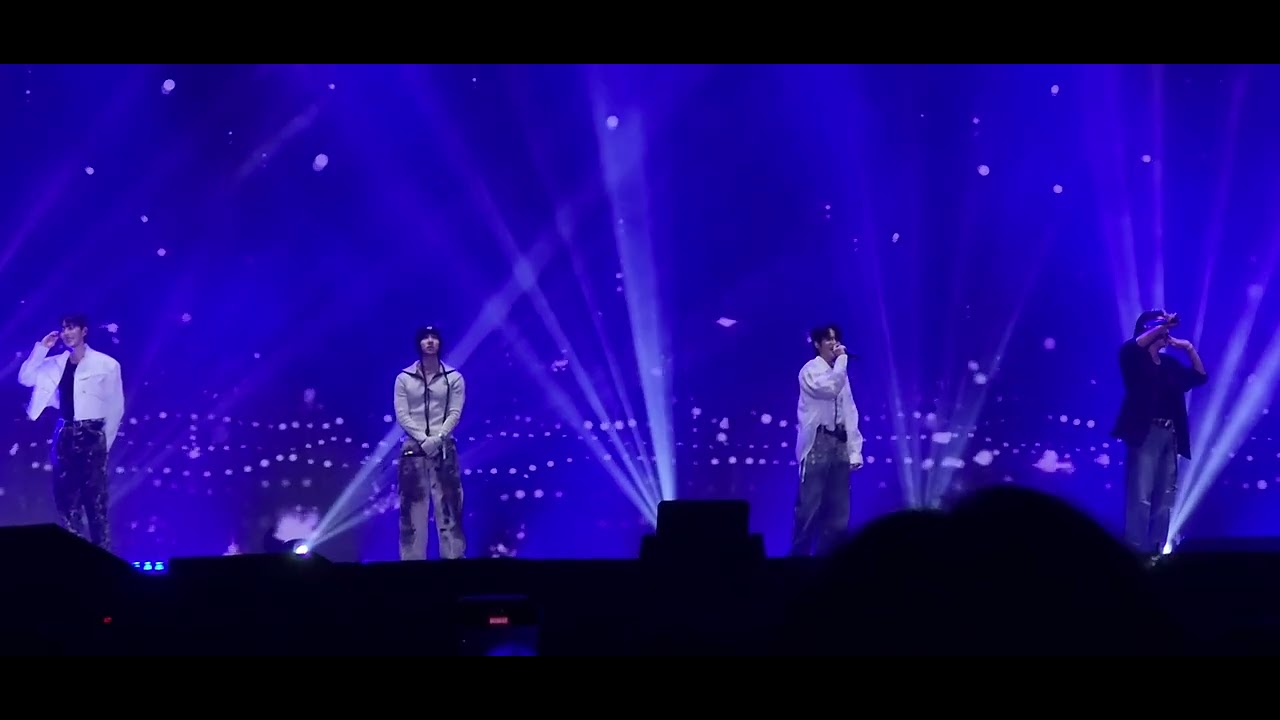 하이라이트 🌹💡🩶  Highlight 비스트 B2ST | Jakarta 17.01.26 H.U.G #concert #kpop #highlight #b2st #b2uty #하이라이트