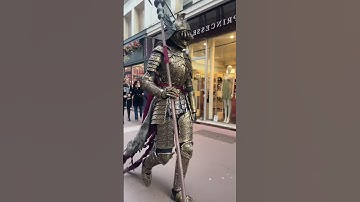 Knight walking in public places @yannisammarr #cosplay #fromsoftware #halloween #eldenring#darksous