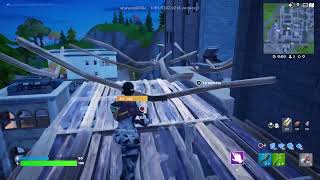 Playing hide and deek with noahplayz go sub to