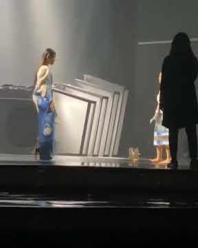 Backstage The Super Girls ( Ziva ,Tiara & Lyodra)