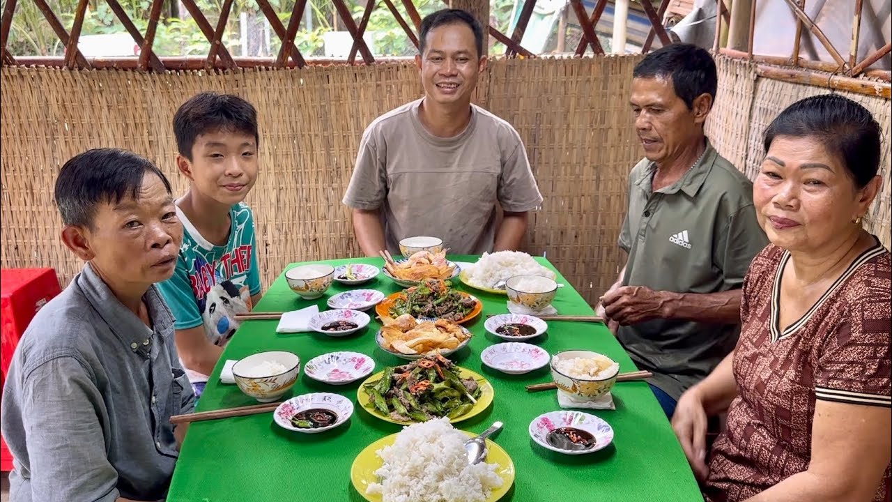 Thịt Bò Xào Đậu Rồng Ức Cá Dứa Chiên Giòn Bữa Cơm Ngon Nhất Của Gia Đình / at6n