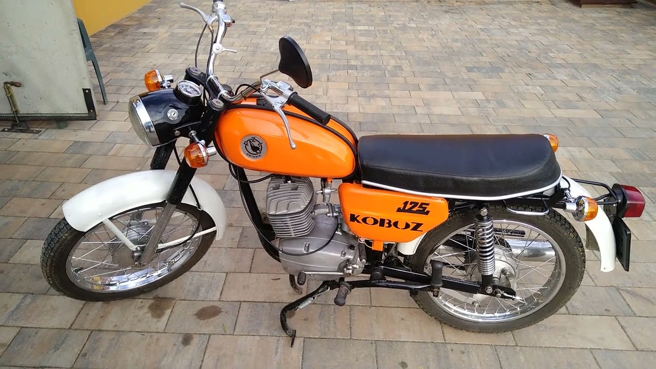 WSK 175 kobuz po kompletnej renowacji, zapłon CDI, nowy gaźnik cz 350. Praca silnika, prezentacja