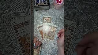 Кого он выберет в любовном треугольнике? Тебя или соперницу? #таро #tarot #гадание