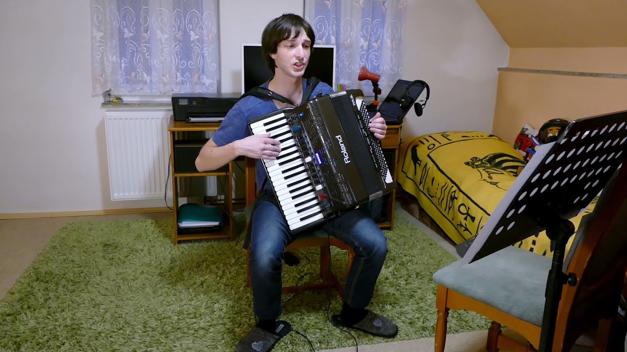 Sousedovic Toníček (Ivan Mládek) akordeon Tomáš Rožboud