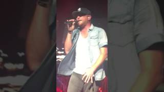 Cole Swindell, "Let Me See Ya Girl", Klipsch, Indianapolis, 7/22/17