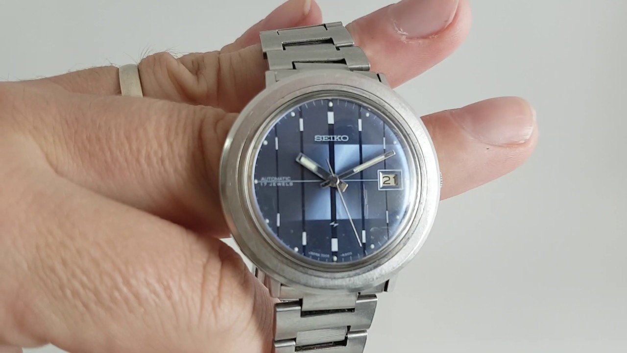 1974 Seiko 7005-8190 vintage automatic watch with fantastic blue dial -  YouTube