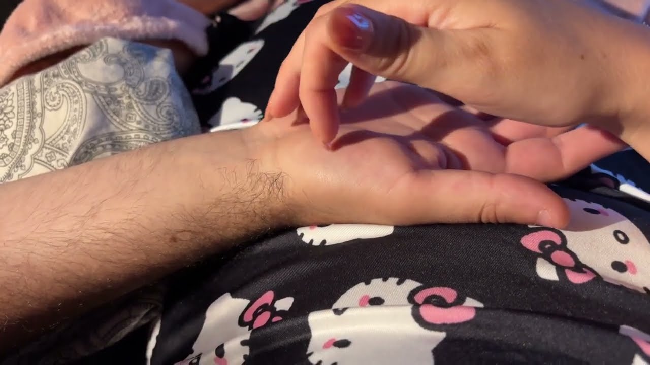 ASMR ITA | Grattini al Braccio 💤 | Soft spoken, whispering e finale no talking