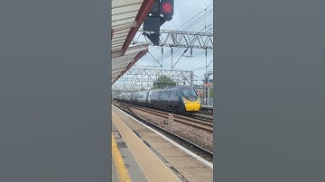 the avanyi West Coast class 390 at crewe station