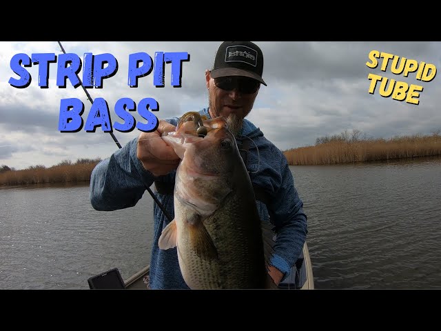 STRIP PIT BASS FISHING IT WAS TOUGH!! 