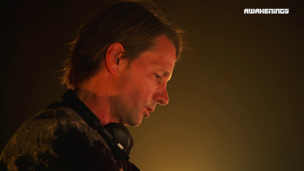 Bart Skils at the Gashouder for Awakenings Festival 2020 | Online weekender