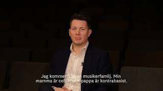Adam Stadnicki till Malmö SymfoniOrkester
Malmö SymfoniOrkester har rekryterat en ny orkesterchef som efterträder Björn Lovén som i höstas avtackades efter 17 år i orkesterns tjänst. Den nya orkesterchefen, Adam Stadnicki, är en stark profil med flera års erfarenhet som professionell musiker och producent. Stadnicki kommer senast från en tjänst som biträdande orkesterchef för Det kungliga Kapell i Köpenhamn, där han bland annat har anställt kapellets första kvinnliga chefsdirigent, Marie Jaquot. Adam Stadnicki till Malmö SymfoniOrkester