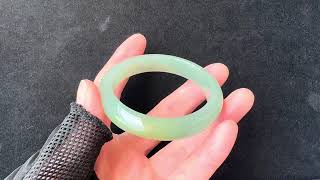 高級翡翠バングル071_51mm - YouTube