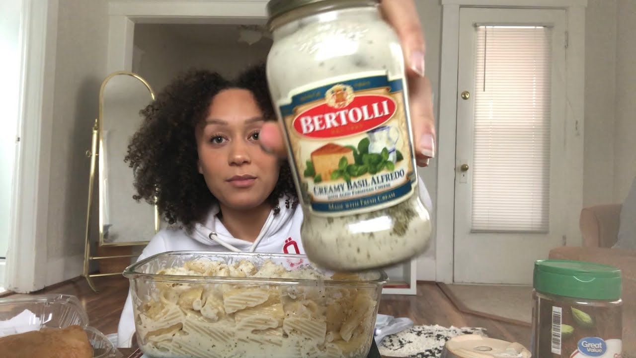 Creamy basil Alfredo pasta MUKBANG//Eat & Chat