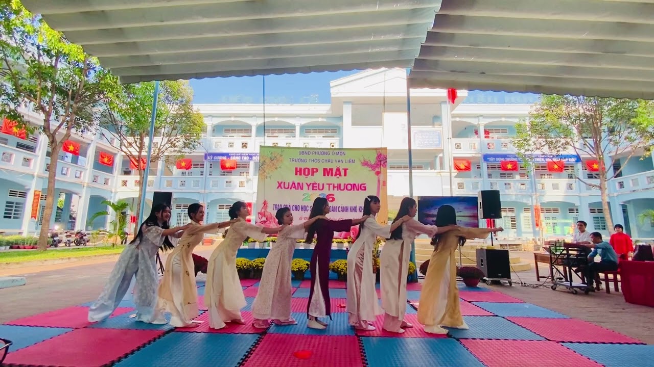 Nhảy mashup: Chuyện cũ bỏ qua + Vạn sự như ý - Top nhảy khối 9 - Chương trình XUÂN YÊU THƯƠNG