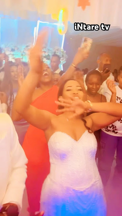 Uyu niwe Mugeni wabyinnye bidasanzwe mubukwe bwe #wedding ##bestvideo #waweddings #cauple_tiktok