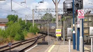 Class 88 006 and the class 66 721 in Stafford station 