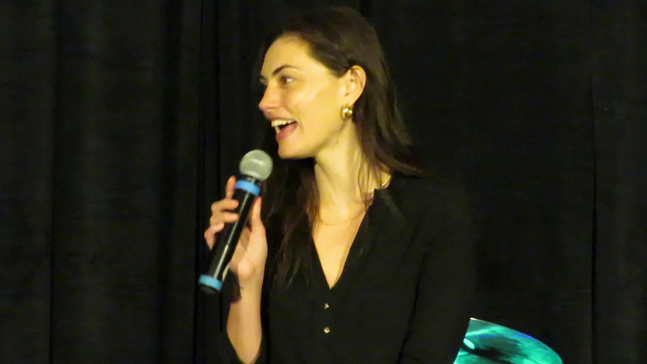 2019 TVDNJ Phoebe Tonkin Panel 1/3