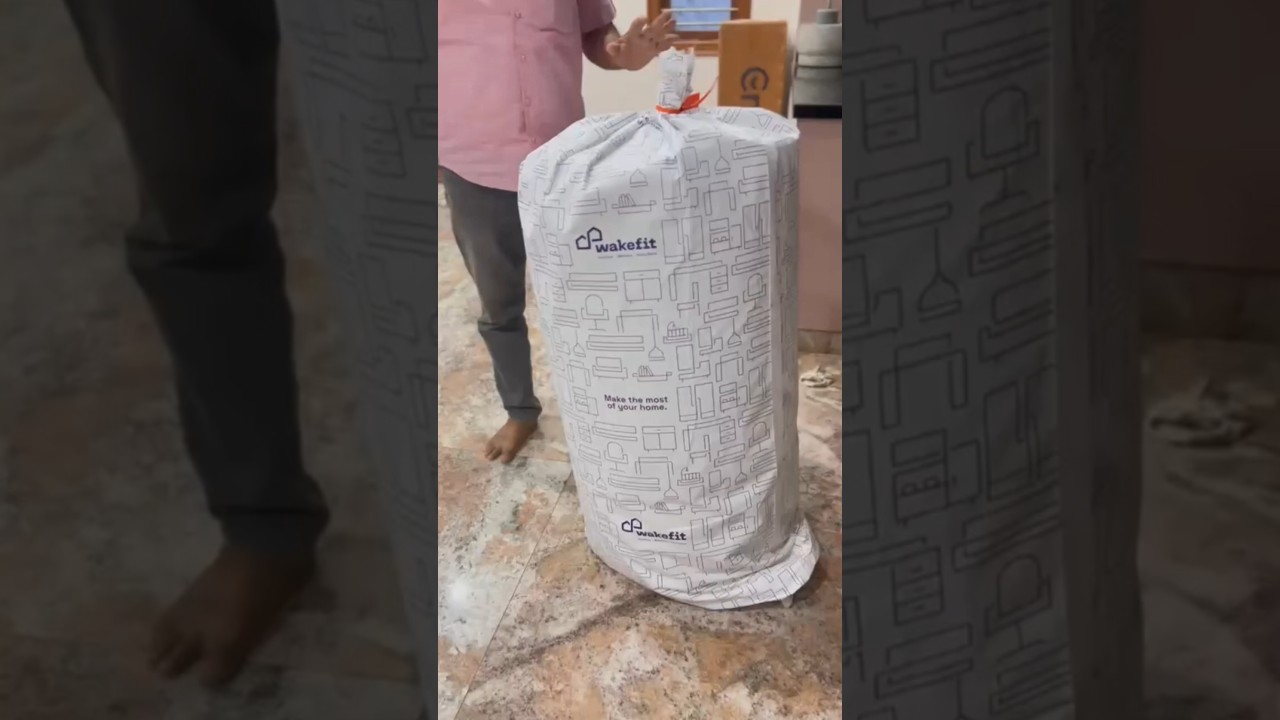 Wakefit ShapeSense Orthopedic Classic Memory Foam Mattress 10 inch